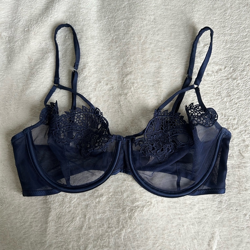 Unlined Victorias Secret bra